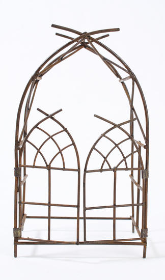 Rusted Metal Garden Arch with Gates - Click Image to Close